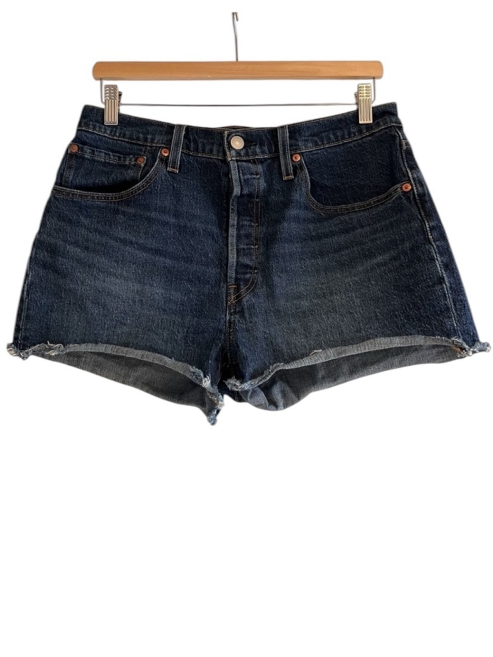 Levi’s 501 cut off button fly denim jean shorts size 31 excellent condition
